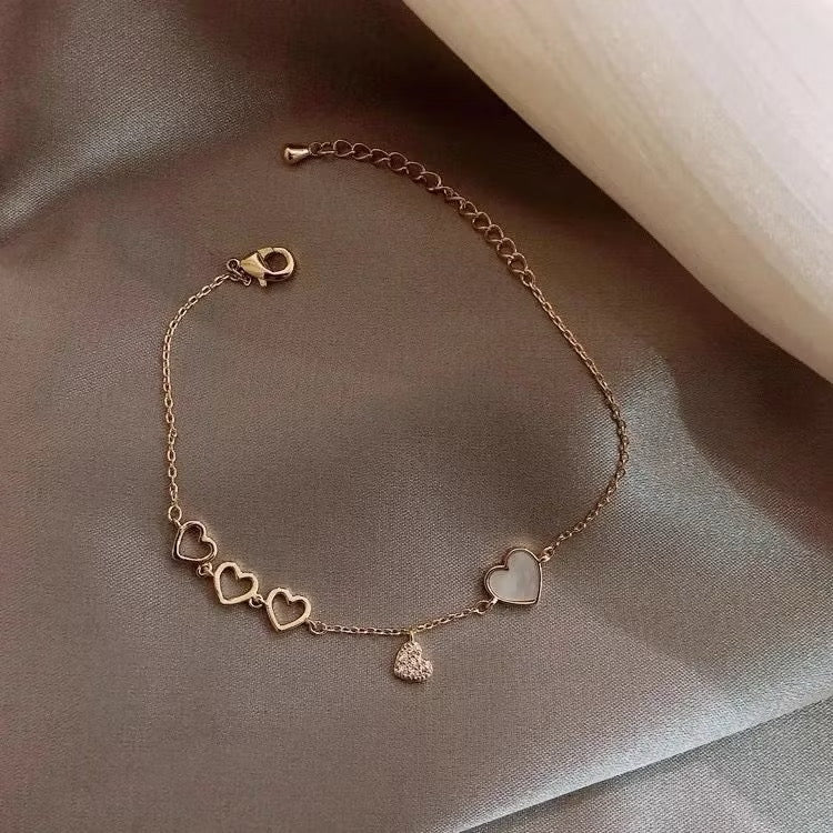 Mini heart bracelet